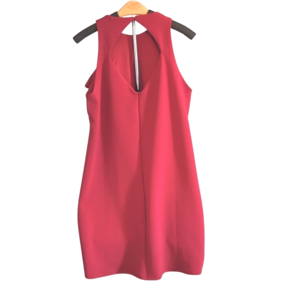 Old Navy Red Dress Size S Ruffle Shoulder Peek-a-Boo Back Excellent Condition - Picture 5 of 8